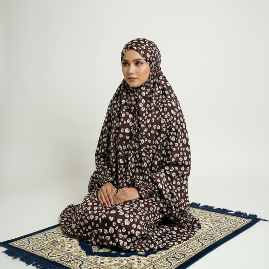 Maroon Namaz Chaddar (with sleeves)