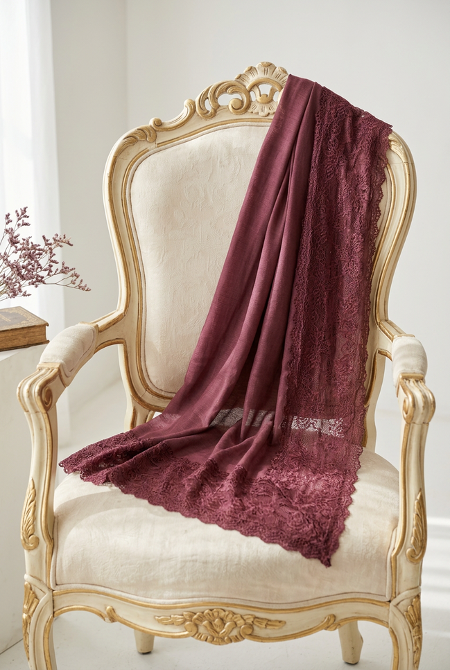Chantilly Lace Hijab -Maroon