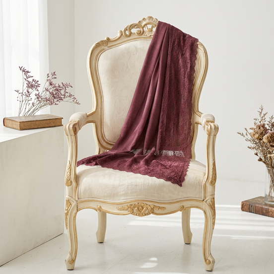 Chantilly Lace Hijab -Maroon