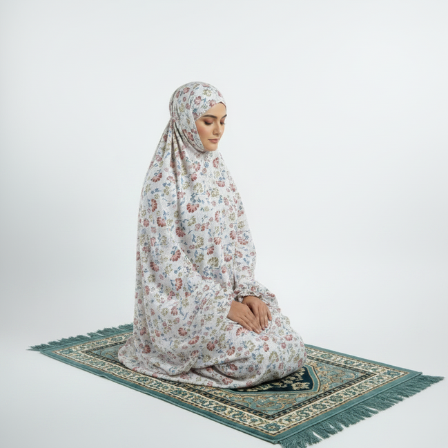 Printed White Namaz Chaddar (with sleeves)